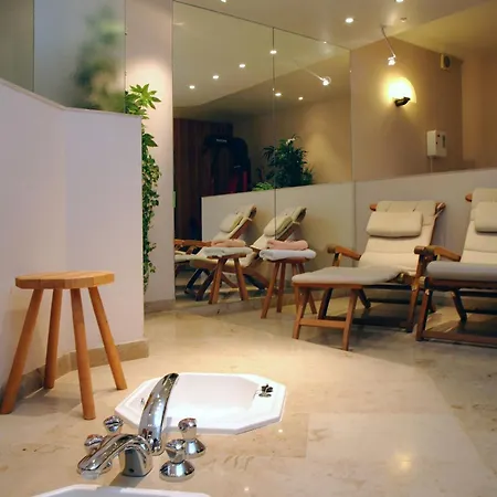 Hotel Iris 4*