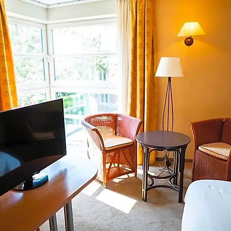 Iris Hotel 4*